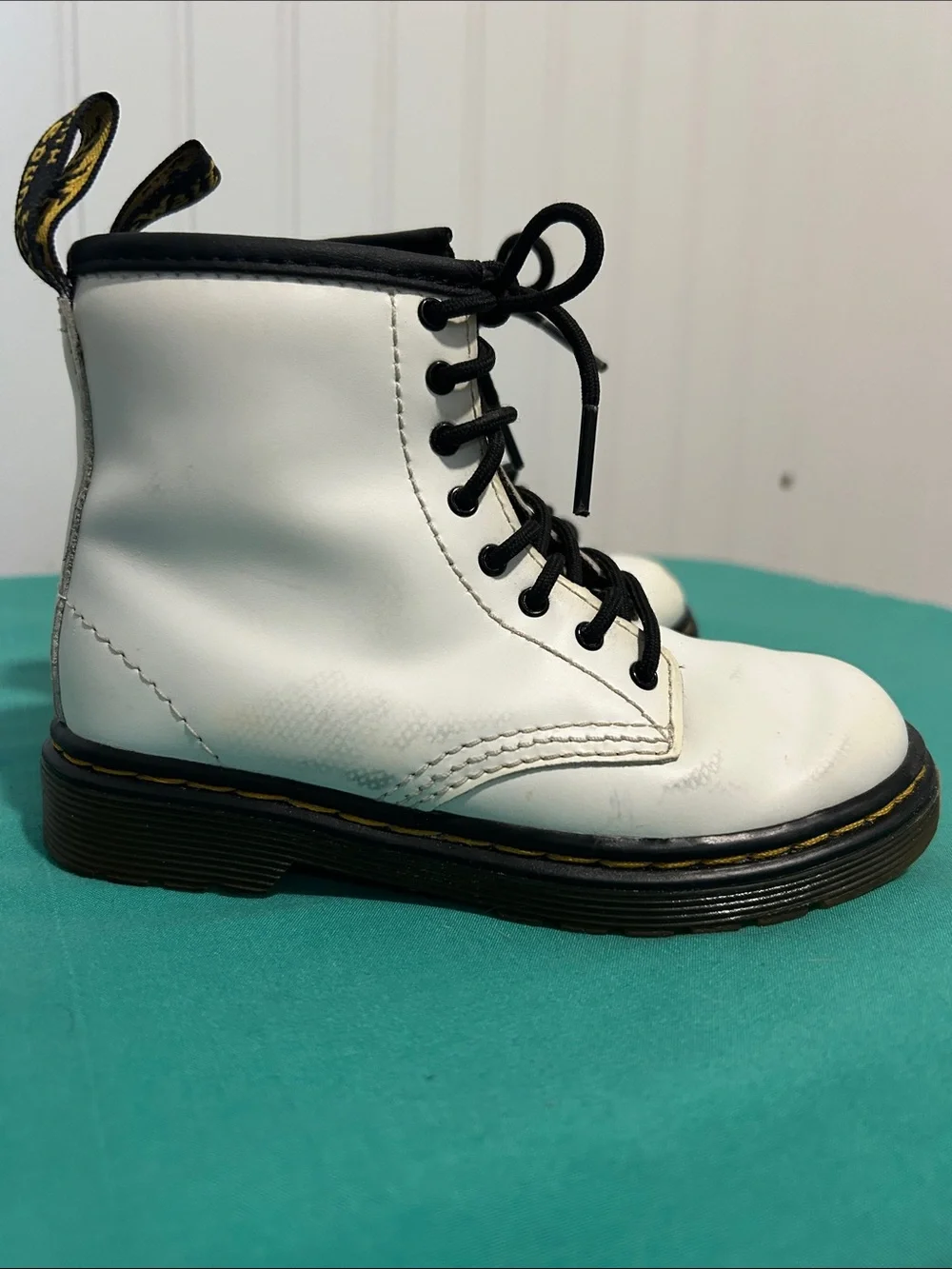 Dr. Martens White Kids Lace-Up Combat Boots with Black Accents Sz: 9